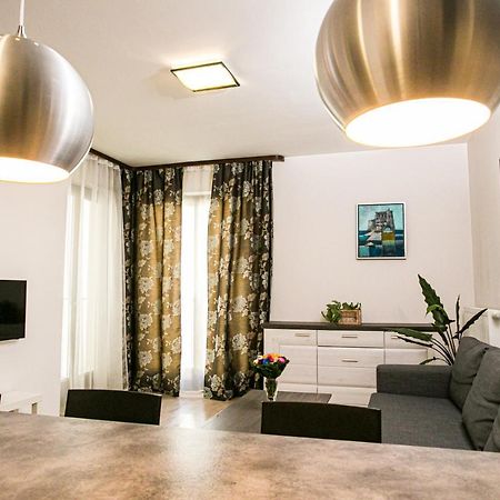 Murano Apartaments Warschau Buitenkant foto